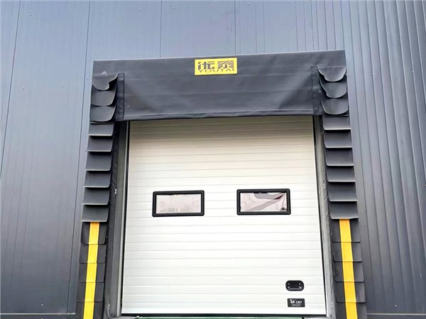 奧昆河南新鄉滑升門（mén）三件套項目